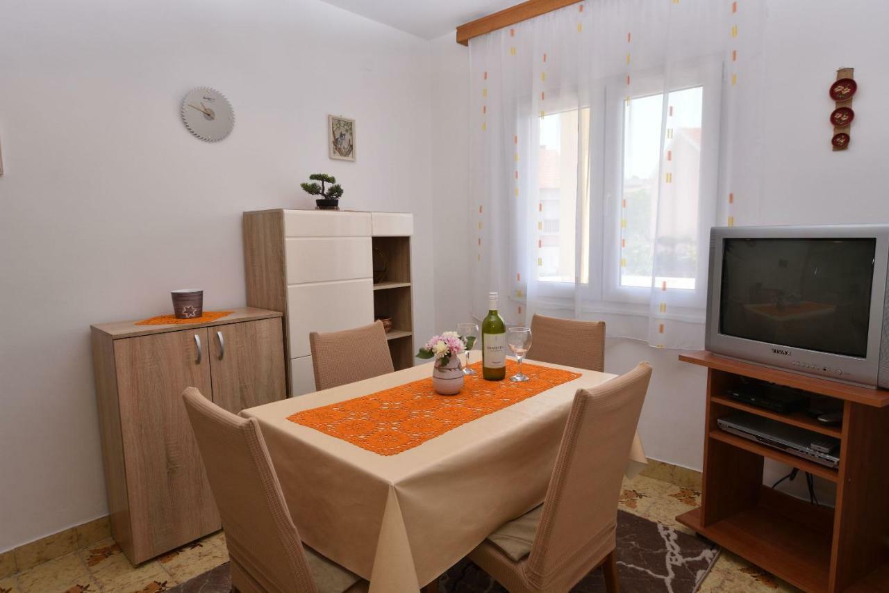 Apartments Visnja Primošten Eksteriør bilde